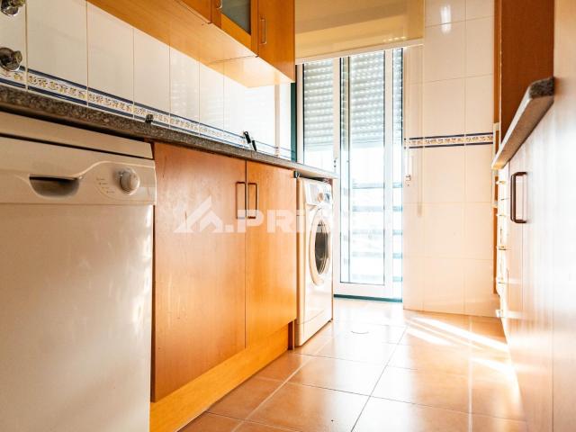 APARTAMENTO T1 PARA ARRENDAMENTO