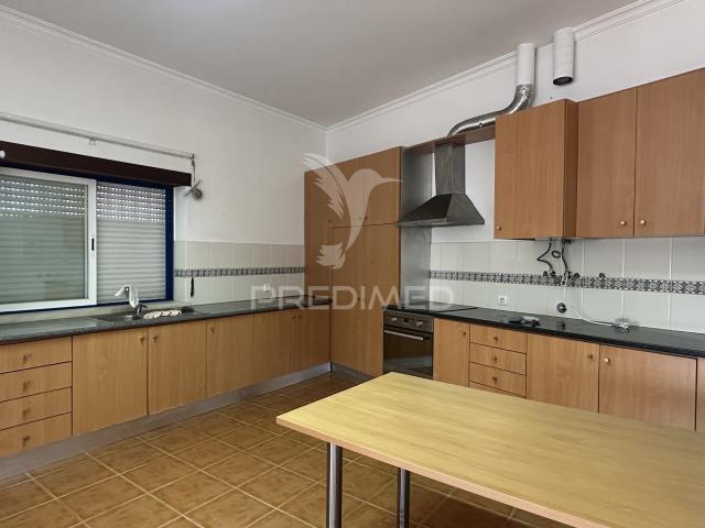 Apartamento T1 para Arrendamento, Boleiros, Fátima