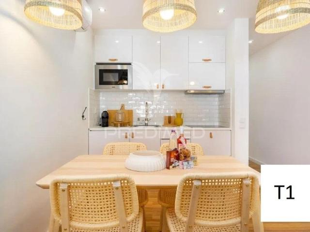 Apartamento t1 para arrendamento de longa duração — albufeira