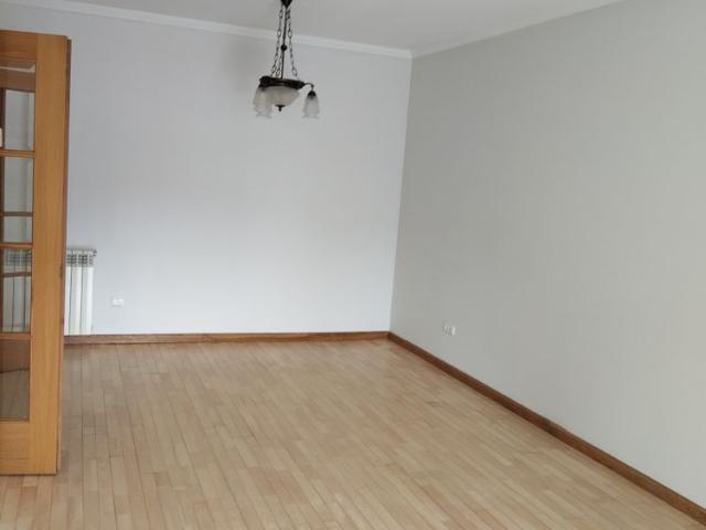 Apartamento T1 para Arrendamento no Porto com Garagem e Arrumos