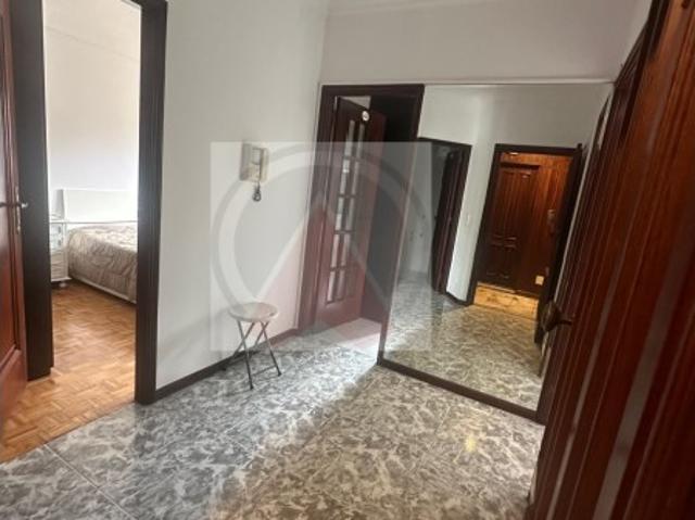 Apartamento T1 para Arrendamento próximo ao Mercadona Canidelo