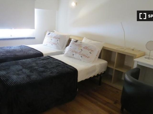 Apartamento T1 para arrendar em Almada, Lisboa