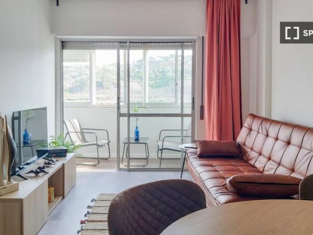 Apartamento T1 para arrendar em Almada, Lisboa