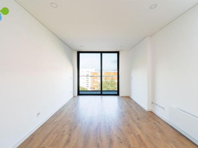 Apartamento T1 para arrendar em Pedrouços