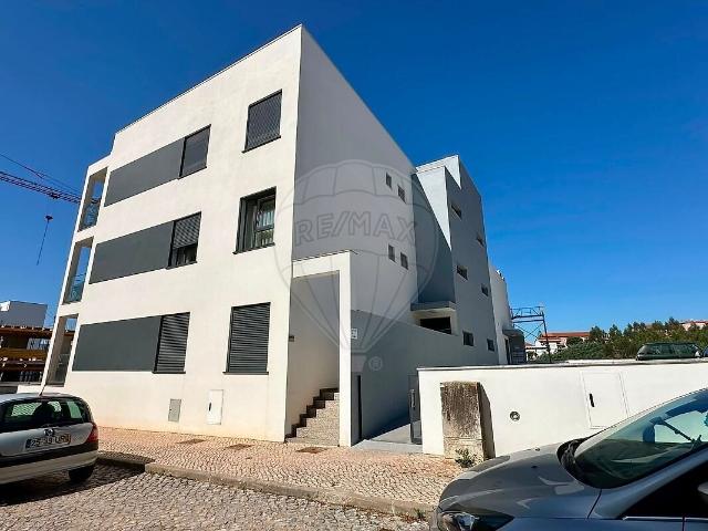 Apartamento T1 para arrendar em Santo António dos Olivais, Coimbra RE/MAX Portugal