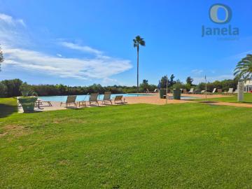 Apartamento T1 para rentabilizar em resort com piscina