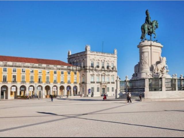 Apartamento T1 para Venda na Rua do Comércio | Baixa de Lisboa