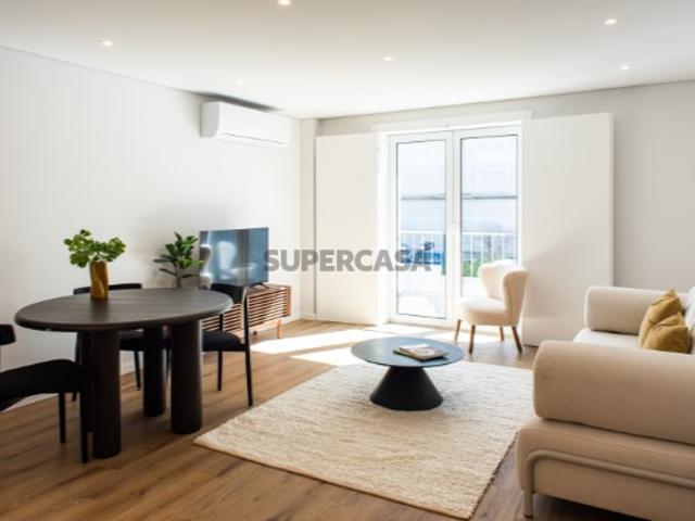 Apartamento T1 para Venda, Atualmente Arrendado, com Terraço Privativo no Empreendimento Santa Bárbara The Next Step, Anjos, Lisboa