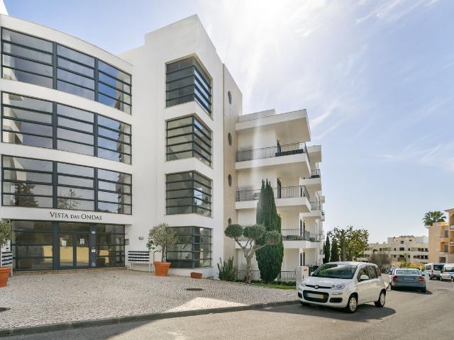 Apartamento T1 para venda em Olhos de Água