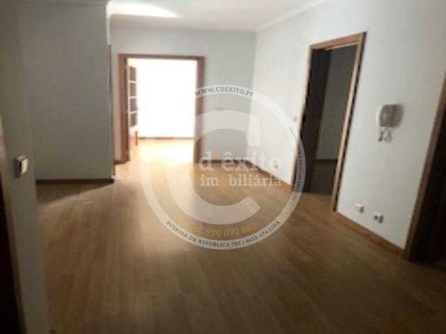 Apartamento T1 Penafiel + Arrecadação 64m² Irivo