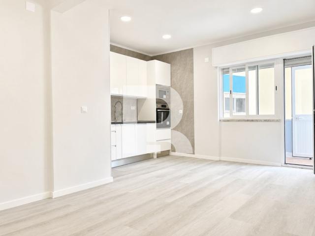 Apartamento T1 remodelado na AMADORA