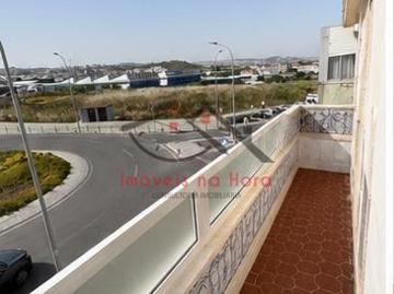 Apartamento T1 Remodelado na Amadora
