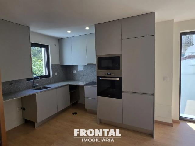 Apartamento T1 remodelado ao Polo Universitário, Arrendamento
