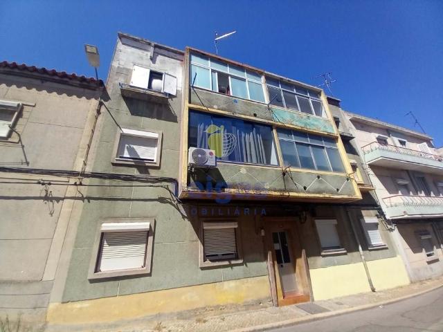 Apartamento T1 remodelado Baixa da Banheira