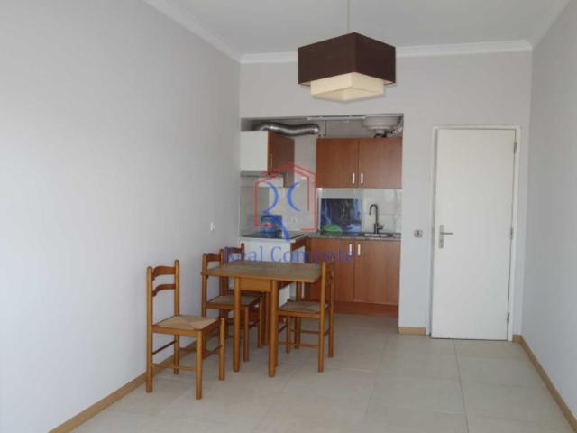 Apartamento T1 Remodelado e Mobilado pronto a habitar, Corroios, Seixal