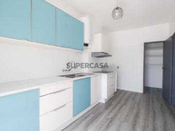 Apartamento T1 remodelado em Alhos Vedros