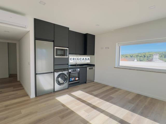 Apartamento T1 Renovado com Terraço no centro de Tondela