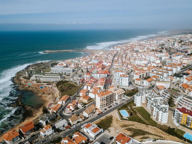 Apartamento T1 RENOVADO | Coração da Vila da Ericeira