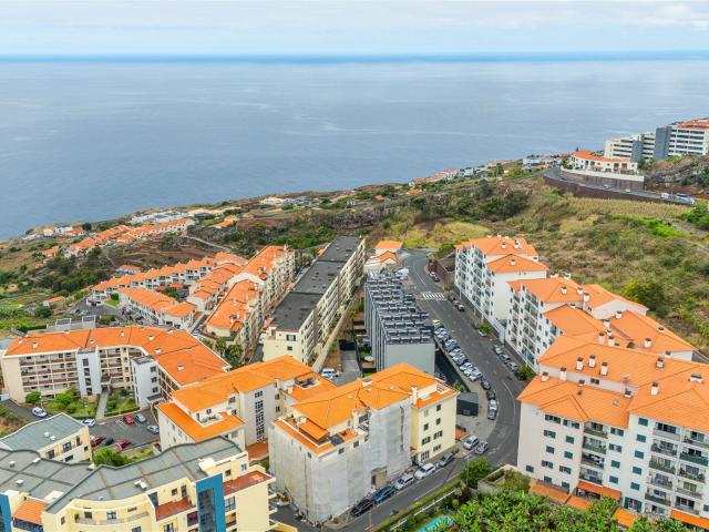 Apartamento T1 Renovado | Edifício Horizonte Azul | Garajau 51m² Caniço