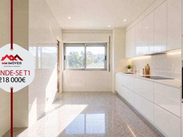 Apartamento T1 | Renovado | Lugar de Garagem | Arrumos | Nogueira | Maia
