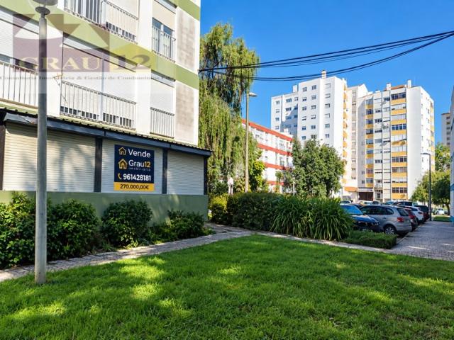 Apartamento T1 | Rés do chão | Centro de Massamá | 62,46 m²