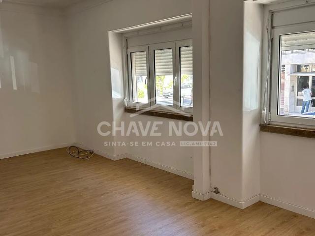 Apartamento T1 Rua Infantaria 16, Campo de Ourique