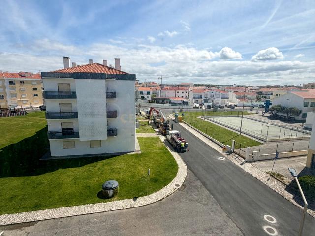 Apartamento T1 | Santa Cruz | A 500 metros da Praia