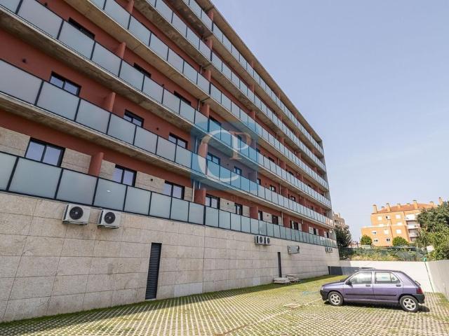 Apartamento T1Kit, novo, em frente ao Hospital S. João