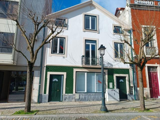 Apartamento T1remodelado para Arrendamento
