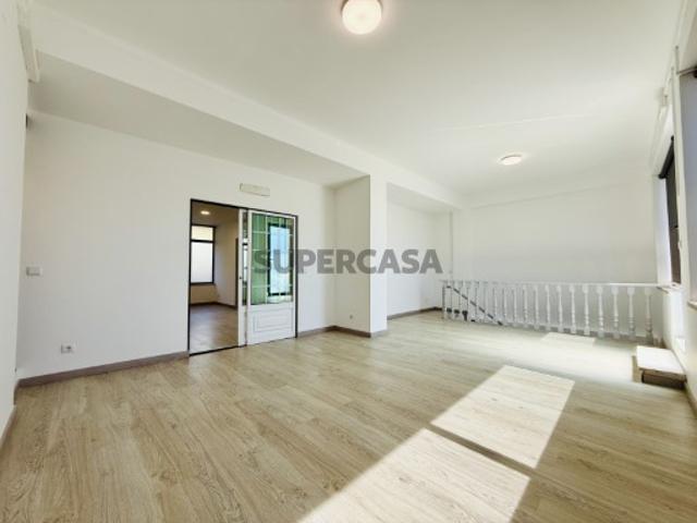 Apartamento T2+1