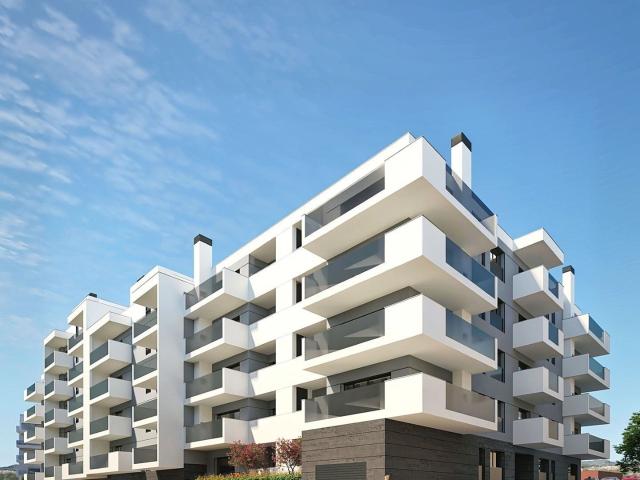 Apartamento T2+1 com Dois Terraços e Acabamentos de Luxo em. 137m² Armação De Pêra