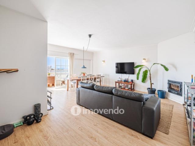 Apartamento T2+1 com garagem, em Fonte Boa da Brincosa, Ericeira