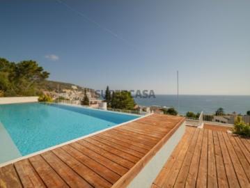 Apartamento com Jardim Privado de 38 m² e Acesso Direto, em Condomínio Exclusivo em Sesimbra