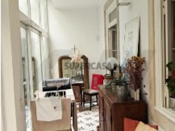 Apartamento T2+1 com pátio/jardim tropical