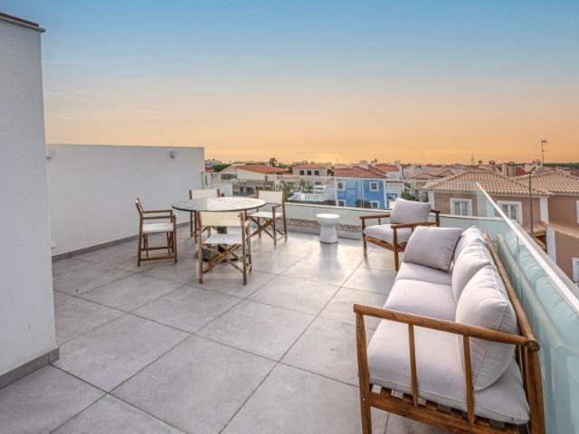 Apartamento T2+1 com terraço e piscina na cobertura, Porto Covo