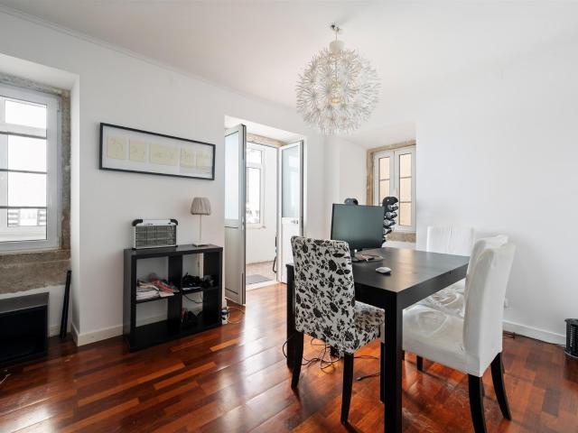 Apartamento T3 com terraço e garagem Avenida da Liberdade 190m² Santo antónio