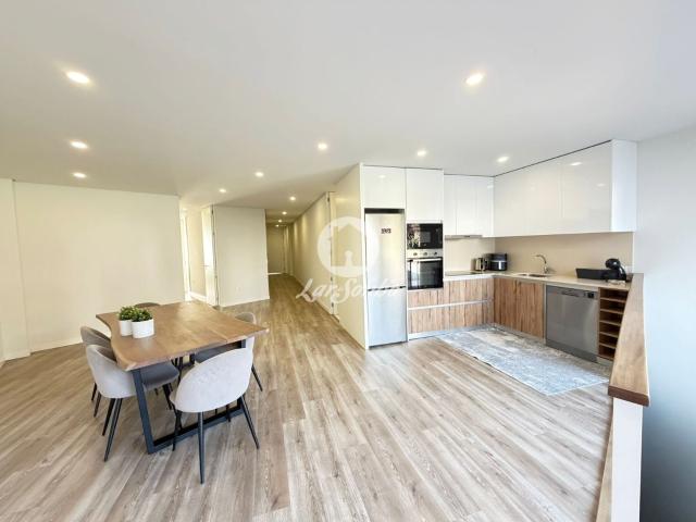 Apartamento T2+1 Como Novo com Terraço e Garagem | Vila do Conde