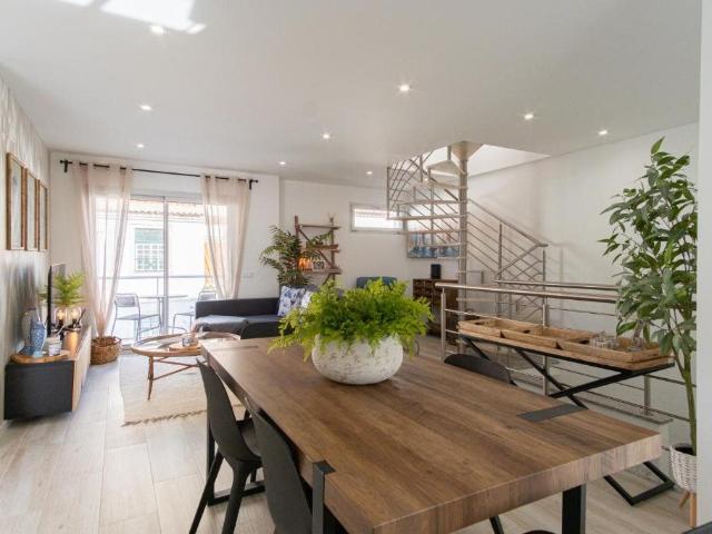 Apartamento T2+1 a 150 metros da Praia da Nazaré — Excelente. 85m² Nazaré