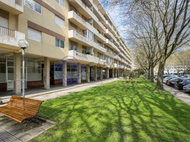 Apartamento T2+1 a apenas 200 metros da praia, em Póvoa de Varzim
