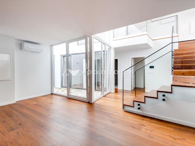 Apartamento T2+1 Duplex Novo Condomínio do Castelo