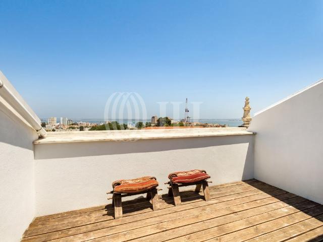 Apartamento T2+1 duplex, com vista cidade e rio, Lisboa 0m² Penha De França