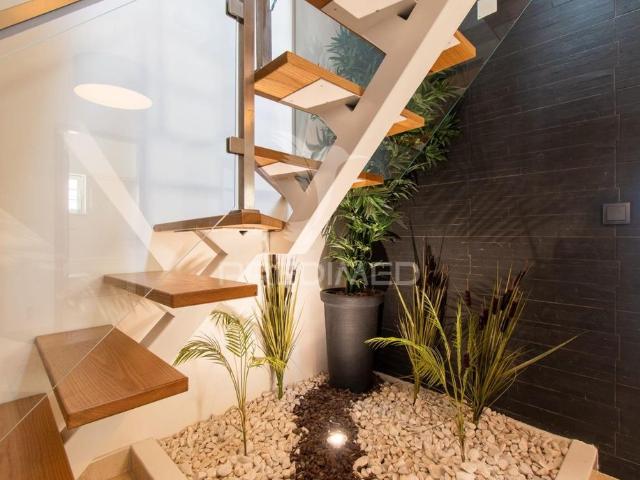 Apartamento t2+1 duplex em condomínio fechado