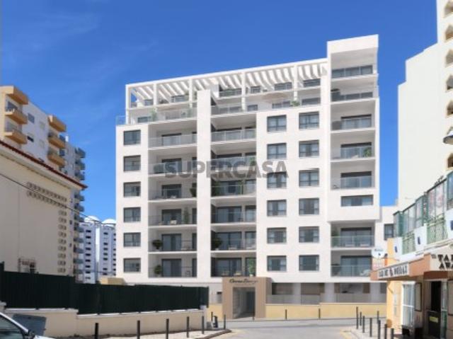 Apartamento T2+1 em condomínio fechado na Praia da Rocha, Portimão, Algarve