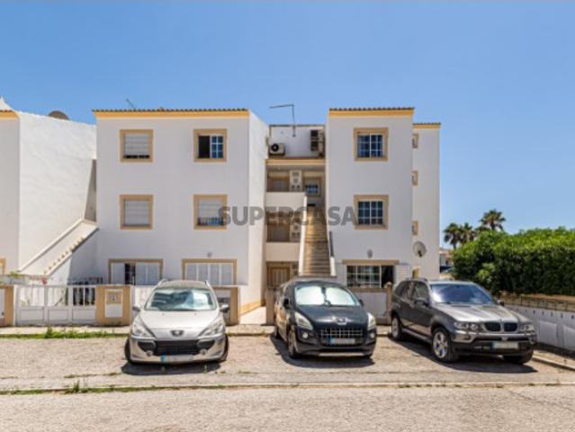 Apartamento T2+1 em condomínio fechado com piscina e campo de ténis em S. Rafael