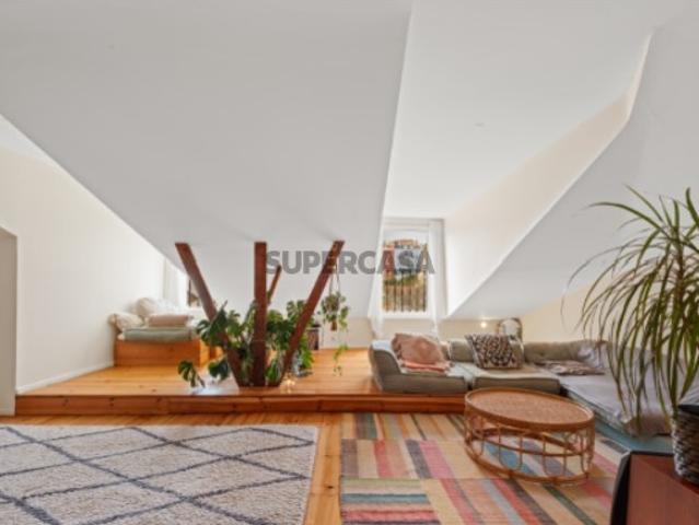 Apartamento T2+1 em São Bento, Lisboa