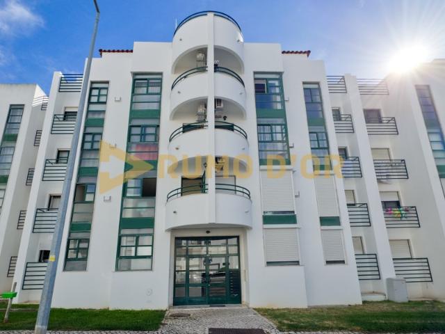 Apartamento T2+1 em Paredes