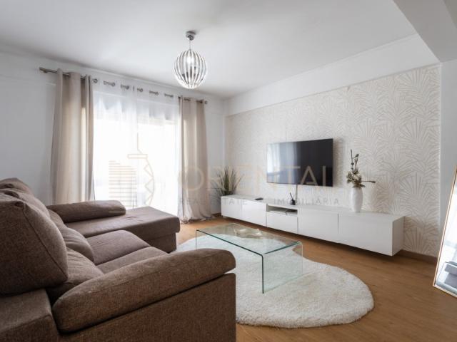 Apartamento T2+1 em Rio de Mouro