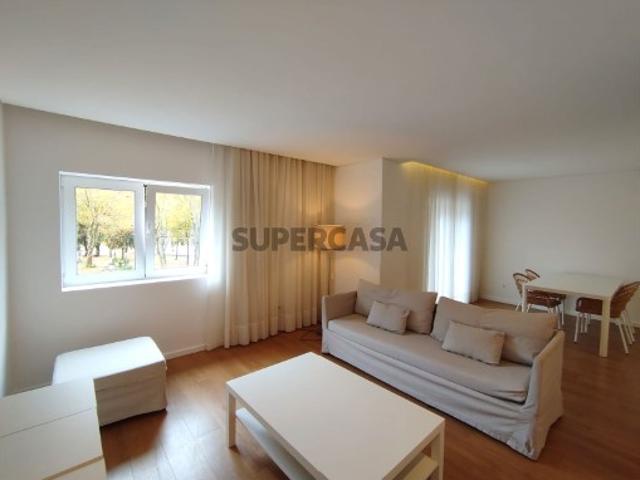 Apartamento T2+1 equipado e mobilado, na Av. da Liberdade, no centro de Braga para investimento