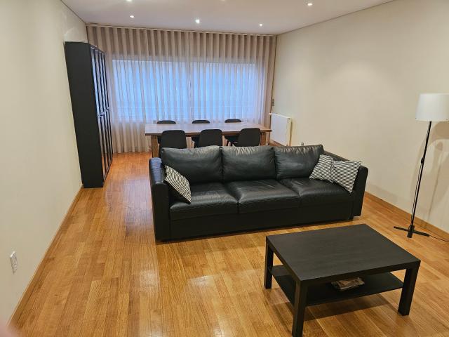 Apartamento T2+1 espaçoso e confortável para arrendamento em Rio Tinto
