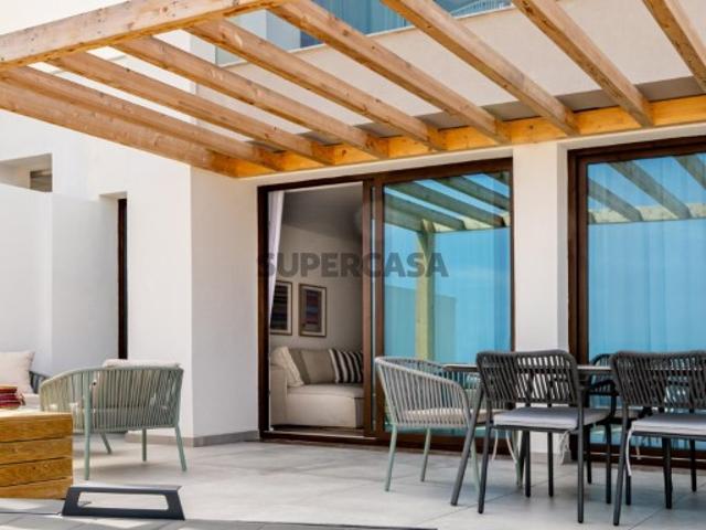 Apartamento T2+1 novo, com piscina, em Porto Covo